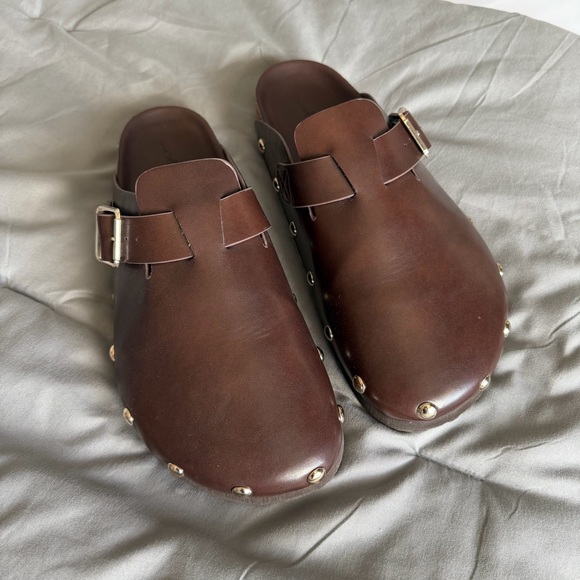 Universal Thread Brown Studded Clogs - Picture 4 of 4